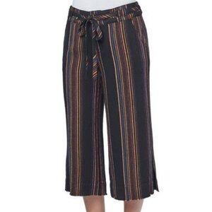 Democracy pants Women’s Vertical Striped Linen blend Gaucho  Black 12 boho Y2K